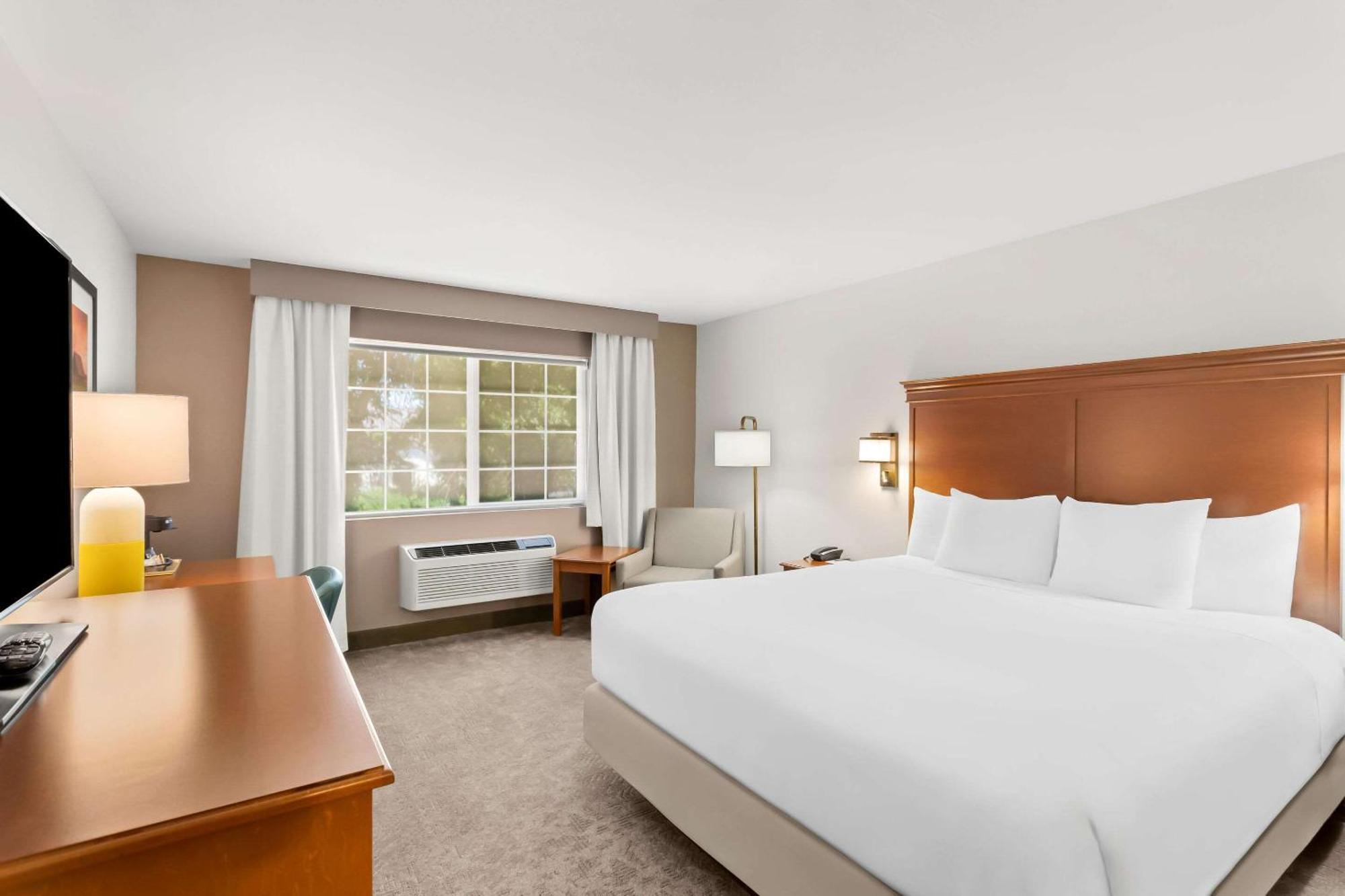 Hotel Comfort & Susanville